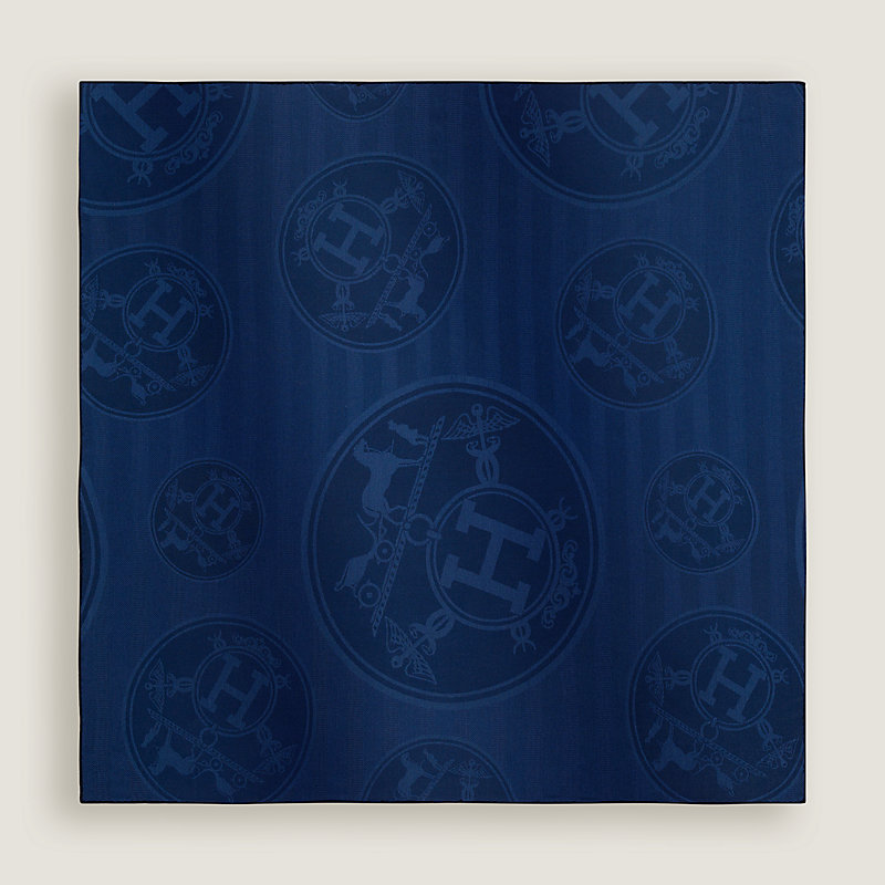 ☆優美品•HERMES，SILKネイビー ※ジャガード H織柄•箱付き Hermes